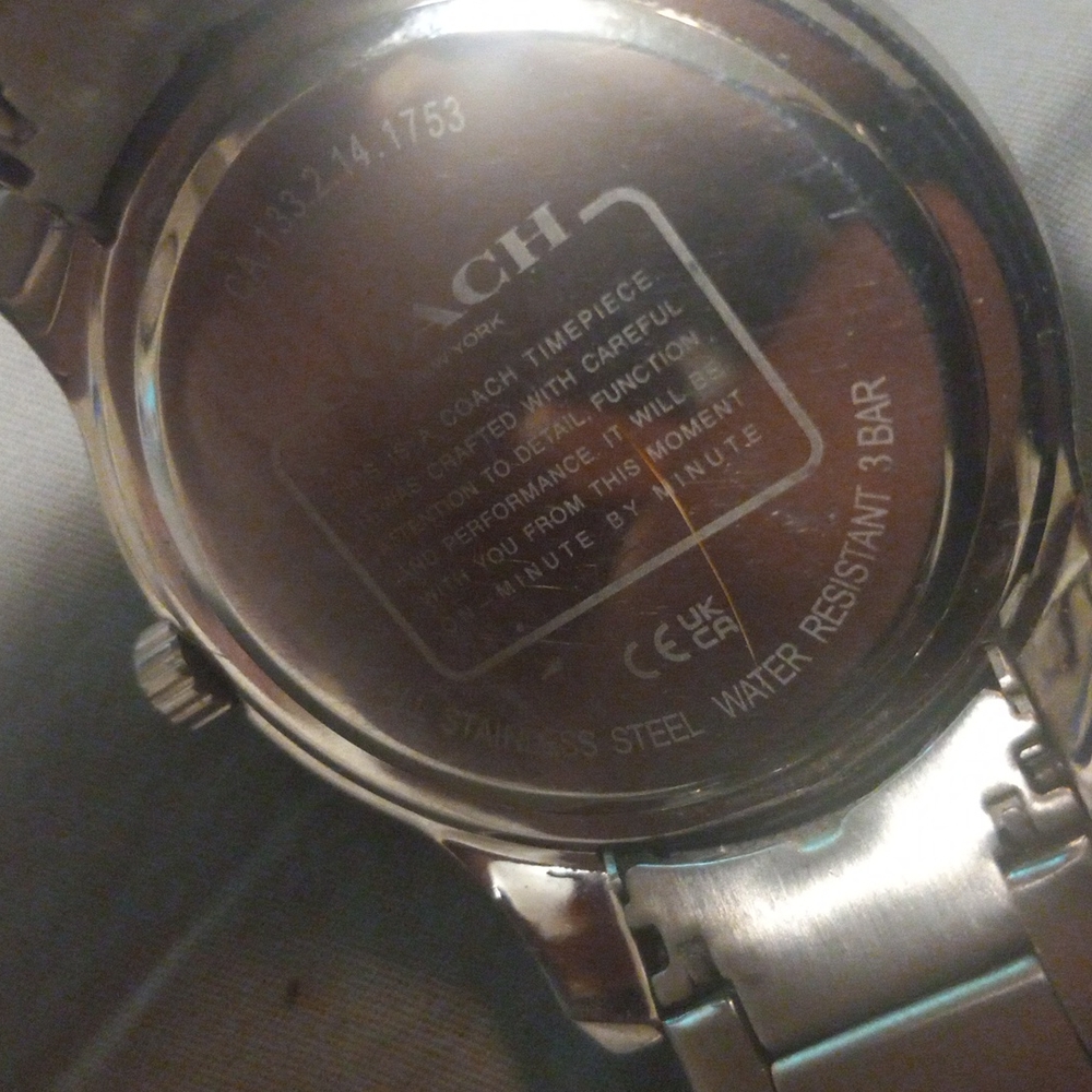 Genuine Coach watch - Picture 3 of 3